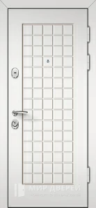 Белая уличная дверь в дом с МДФ №31 внешняя - фото